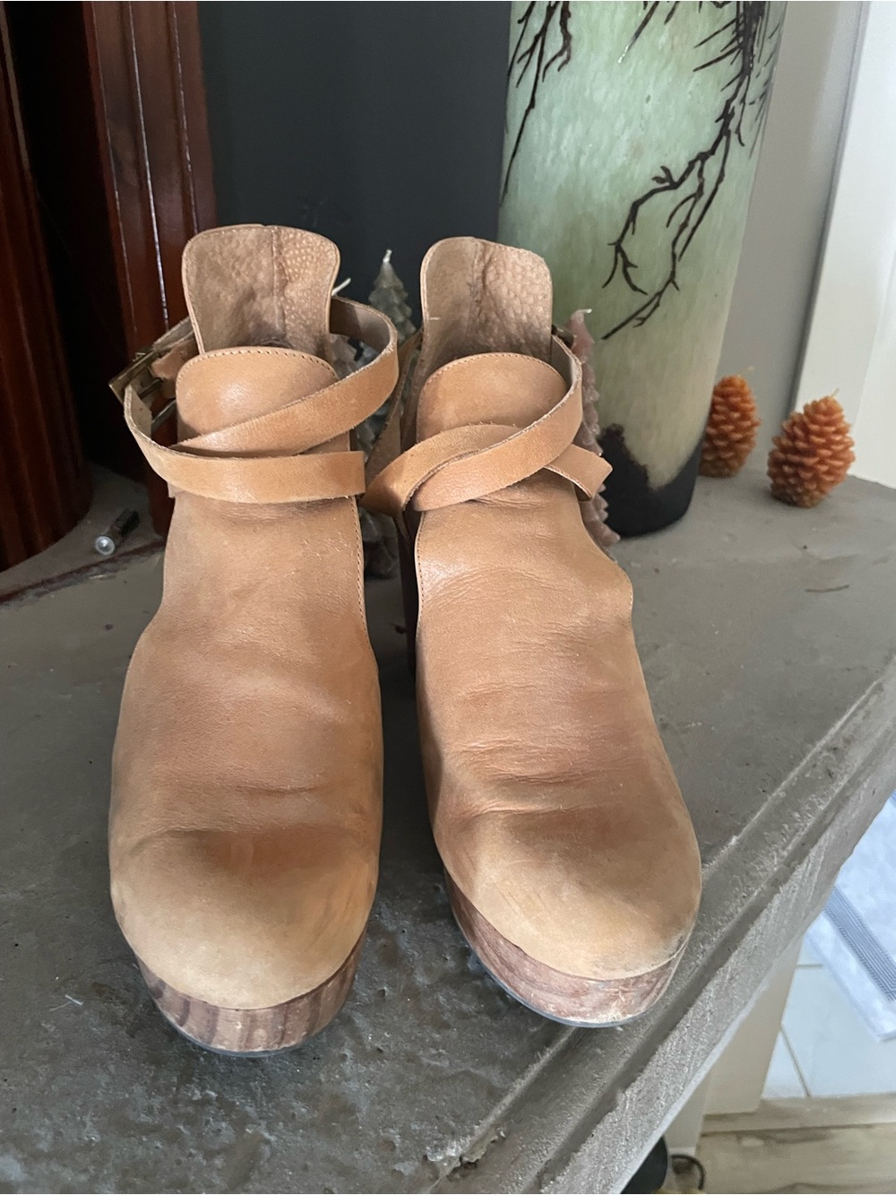 Free People Women’s Tan Leather Ankle Clogs with Strap sz 38 made in Spain